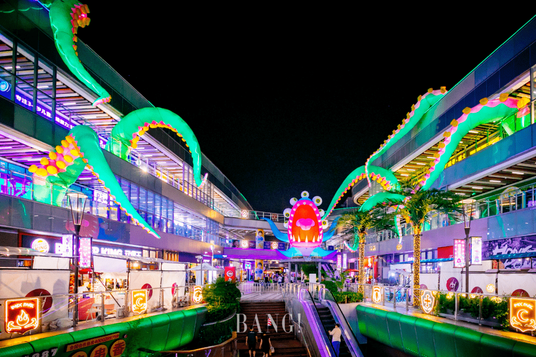 这里遭遇怪兽集结!原来是静安大融城2周年庆生啦!