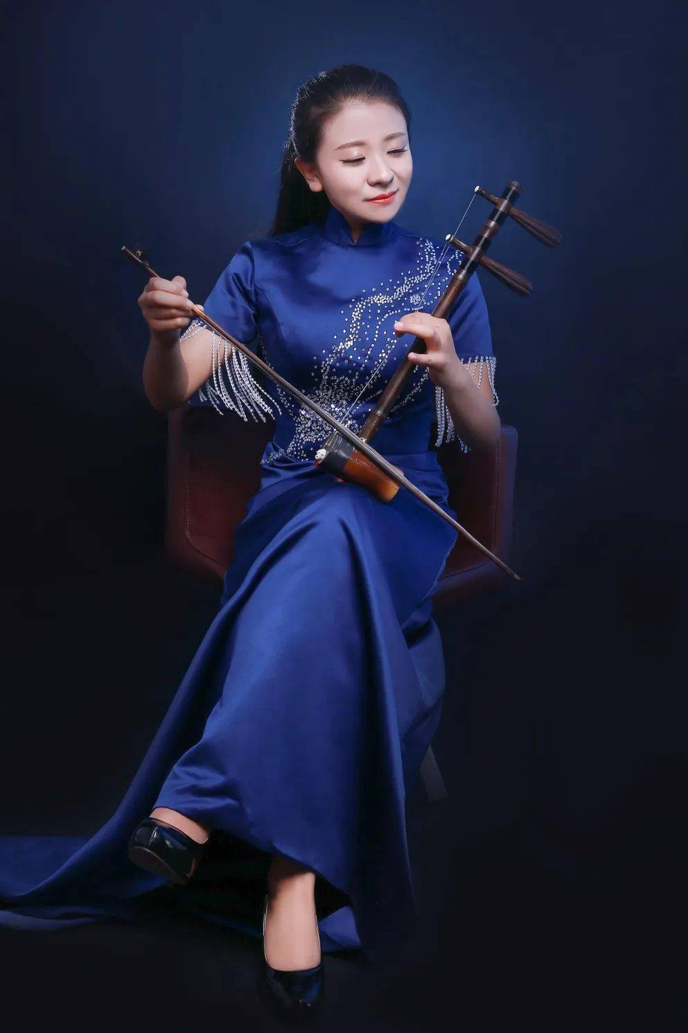 张新怀先生系统学习理论作曲与指挥精通二胡京胡板胡高胡坠胡马头琴及