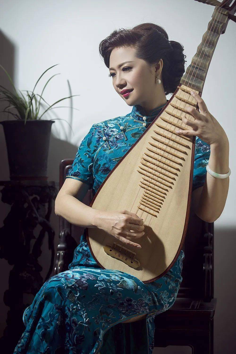 扬州清曲:《月亮城》5演员:倪真扬,周蕾蕾(两位演员均为扬州评话青年