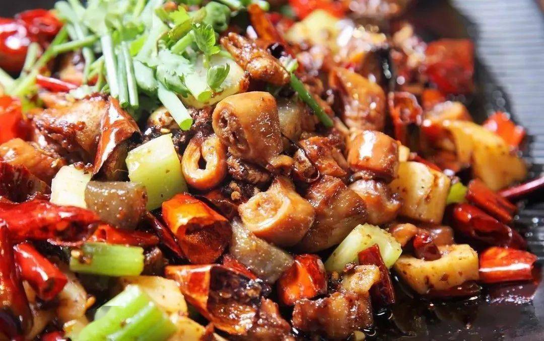 12道川味家常菜品,浓香四溢,让人吃完还想吃