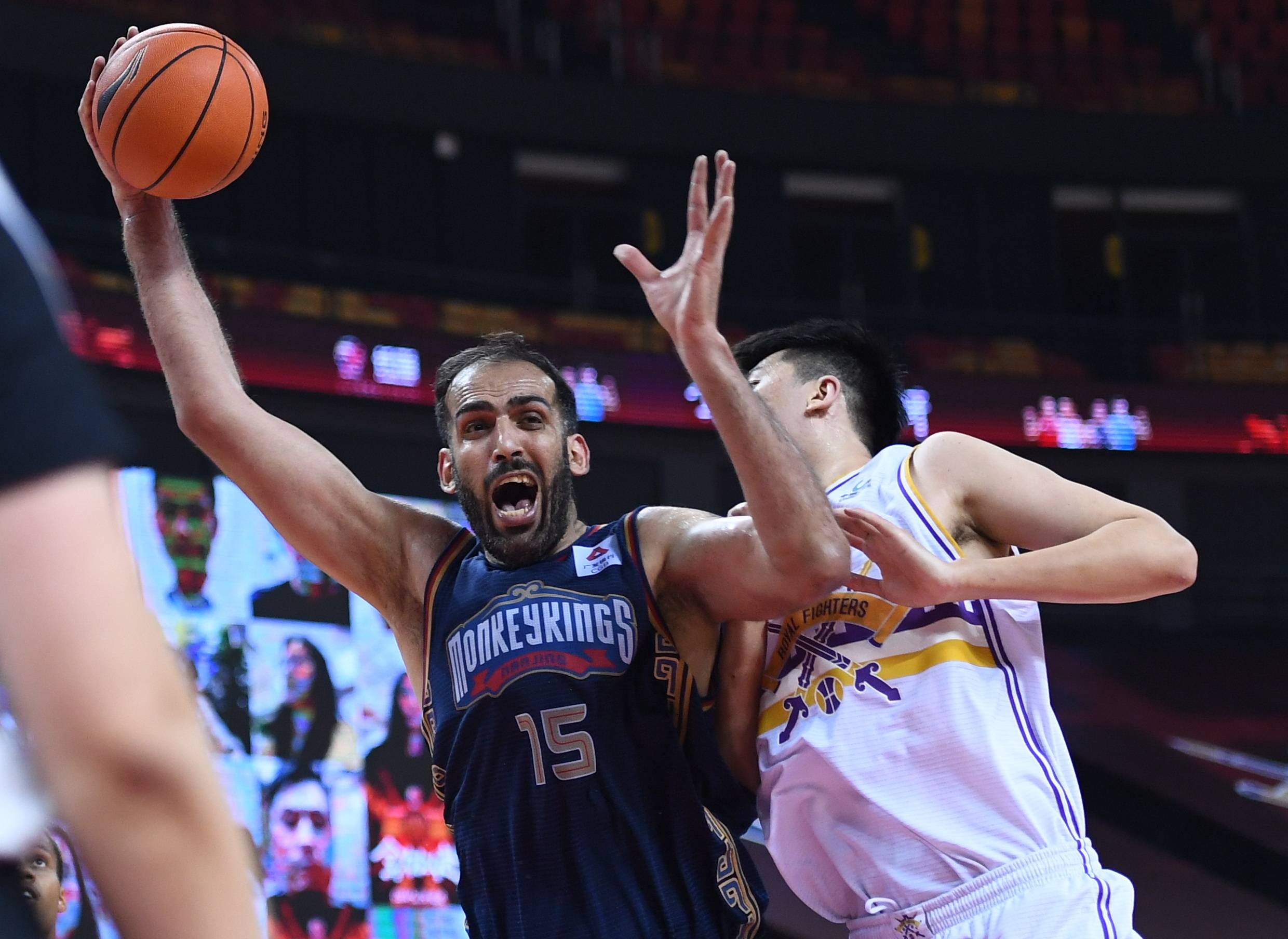 篮球——cba复赛第二阶段:北京控股胜南京同曦宙光