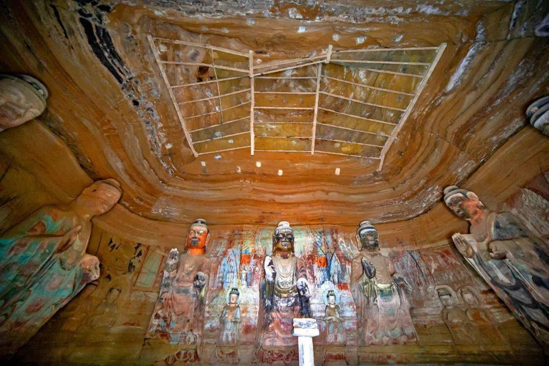 这些人免费游北石窟寺!