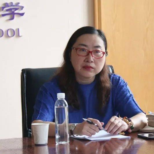 前期,老师们在海曙区名师,高桥镇中心小学唐丽琼副校长的引领下,潜心