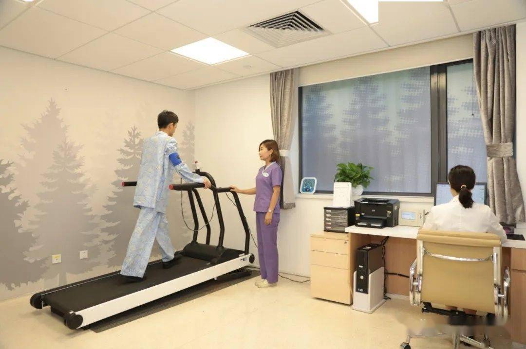 平板运动试验(非疫情期间拍摄)