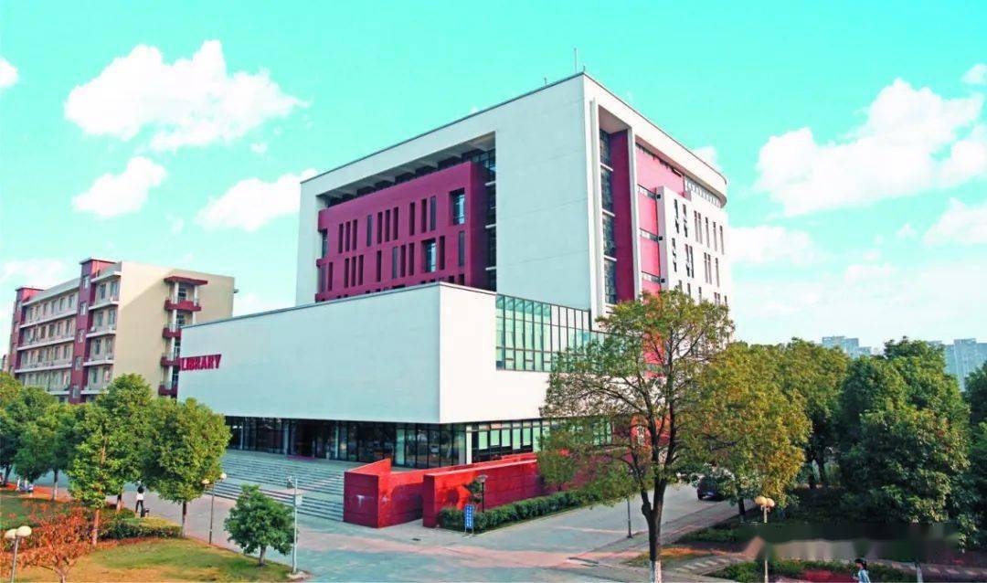 学生在校期间有机会选派至韩国梨花女子大学,日本九州女子大学,美国