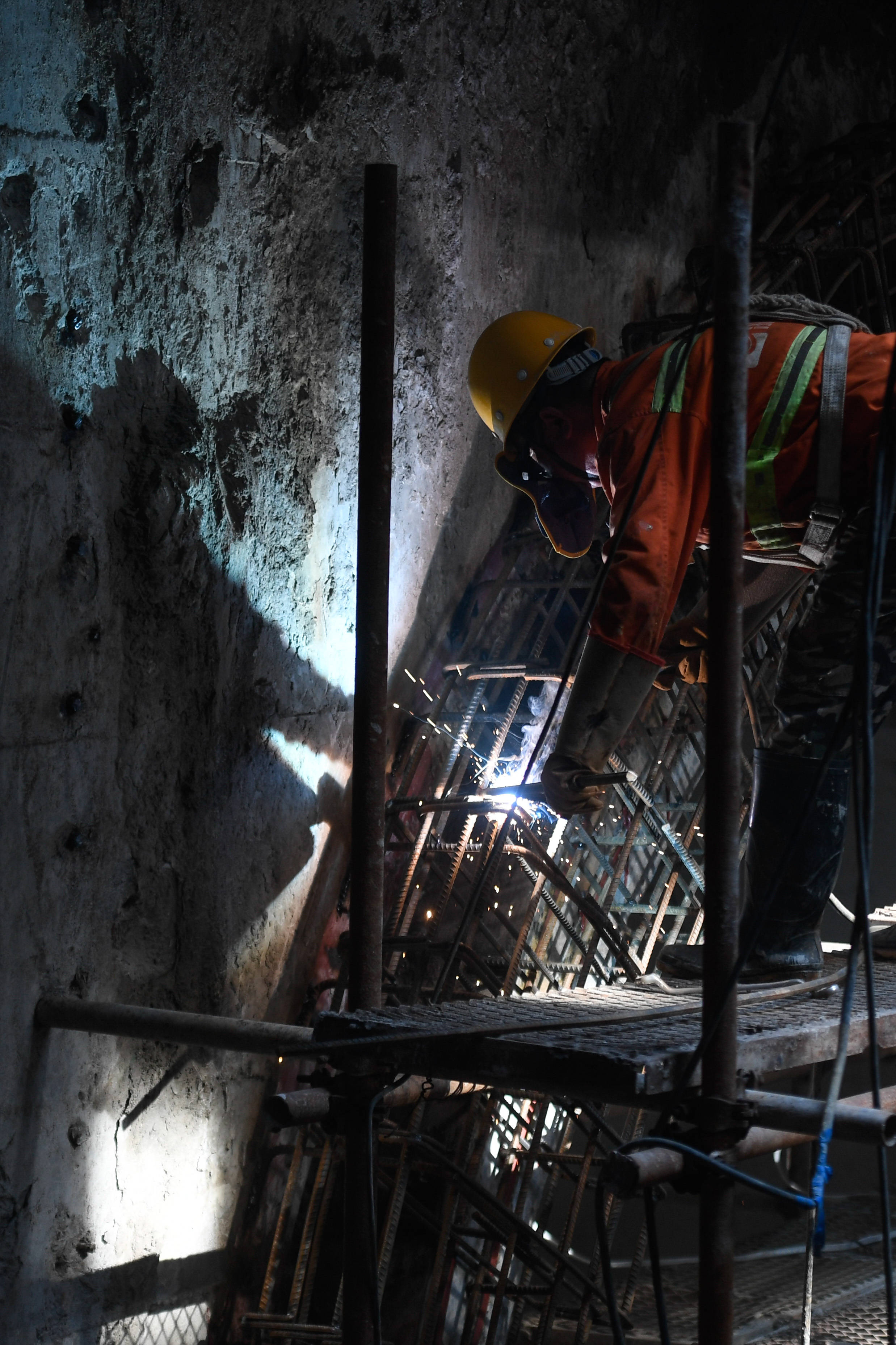 杭州地铁7号线施工忙