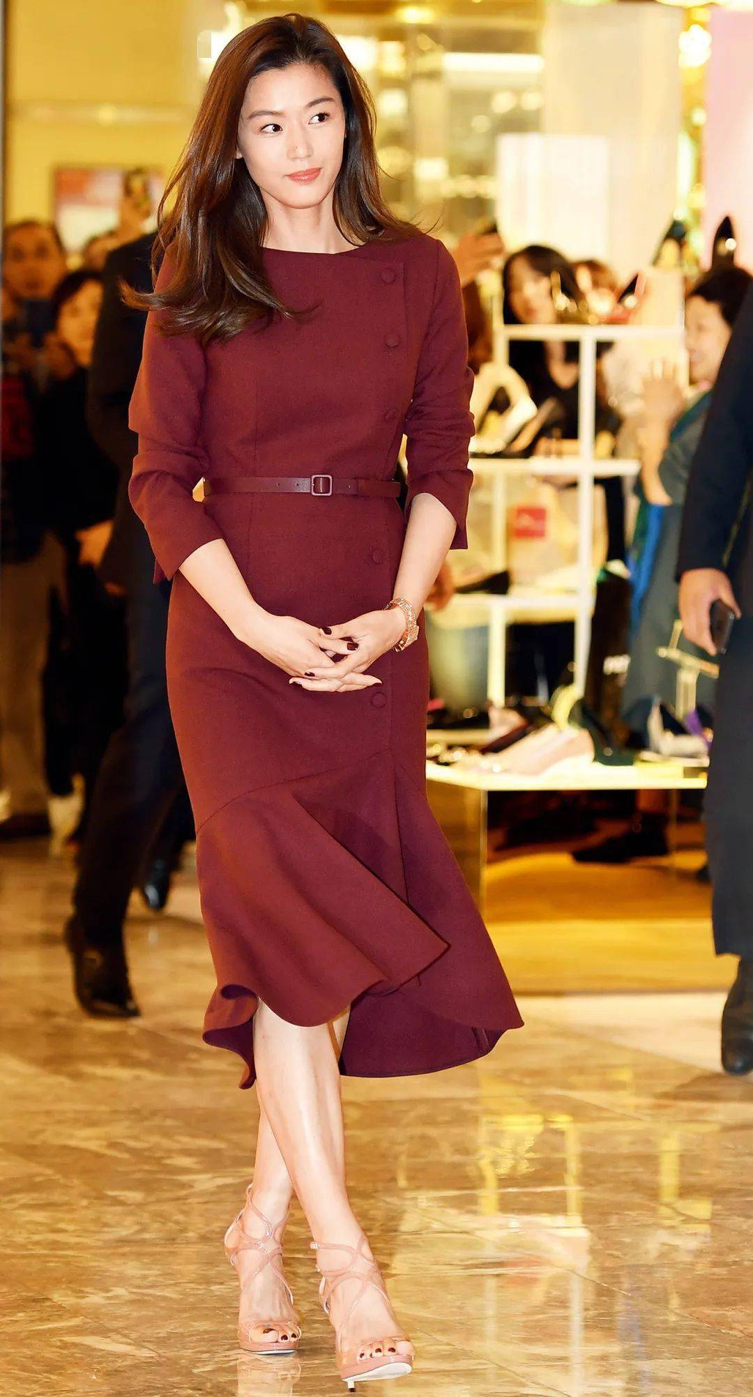 超飒姐姐上线!人间"女王范"全智贤