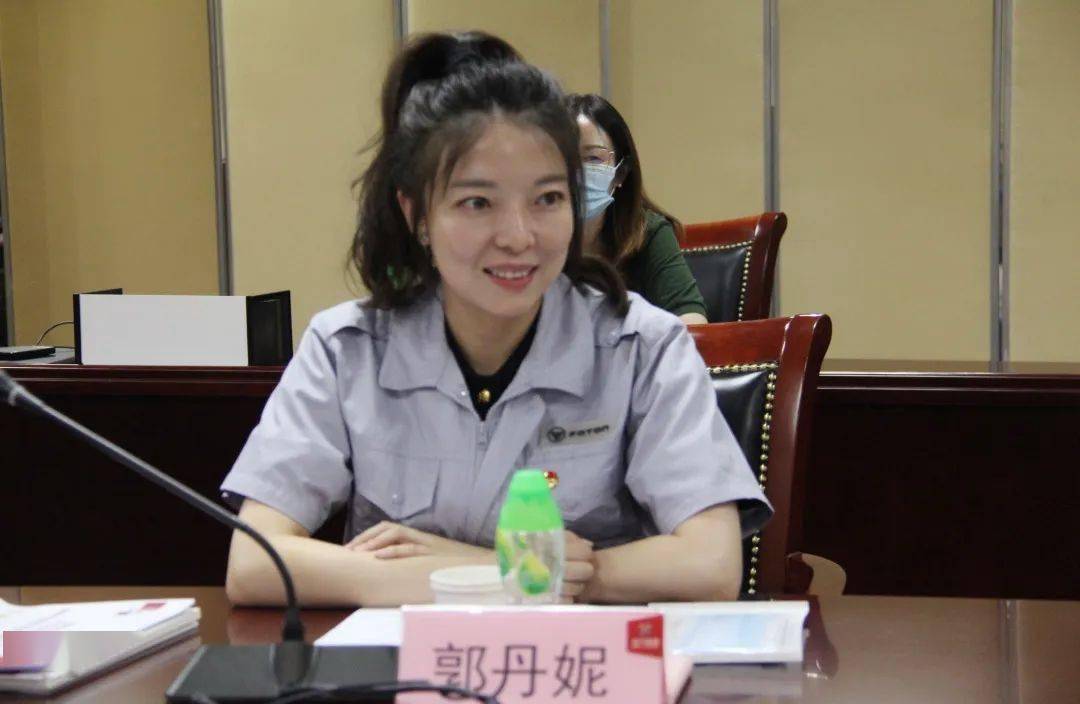 座谈会上,北汽集团团委书记肖晶围绕"改革创新谋三力提升 聚焦主业助