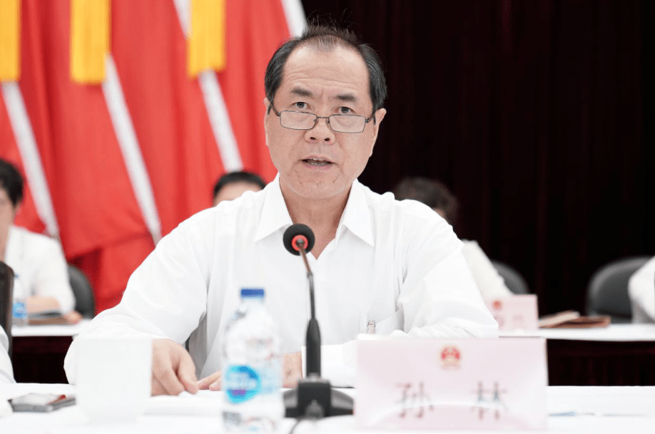 2020年以来,面对严峻复杂的新冠肺炎疫情和外部环境变化,镇政府在闵行