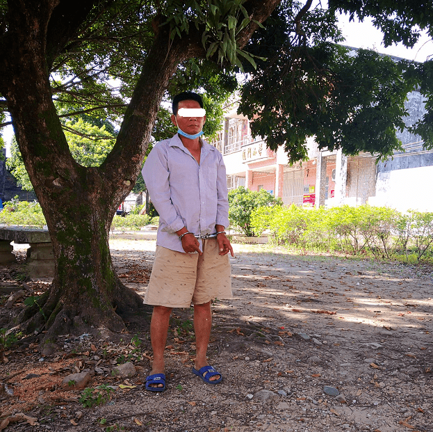 阳春抓获盗窃摩托车犯罪嫌疑人两名