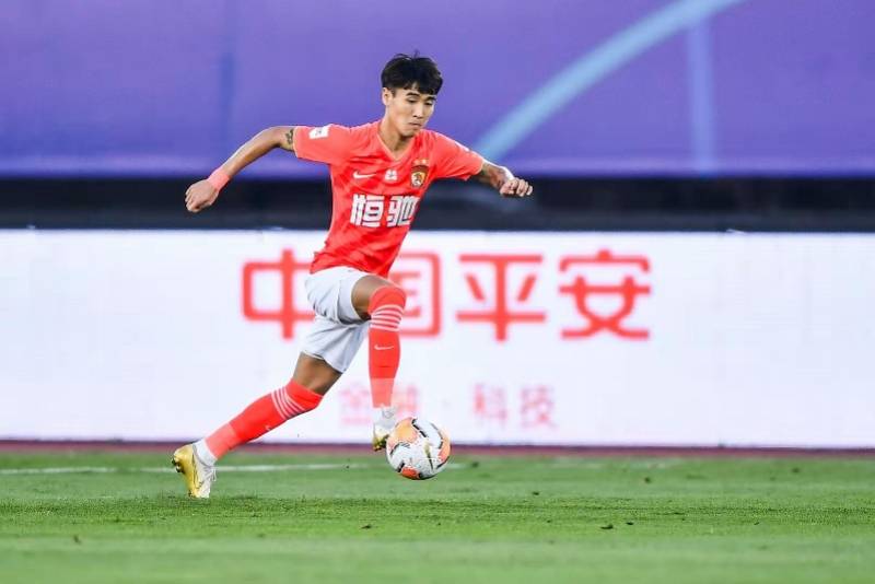 中国平安中超联赛开幕深圳力量为国家队护航
