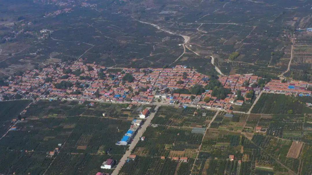 位于沂源县东里镇沂河北岸的东安村,历史上曾是东安郡治,东安县治所在