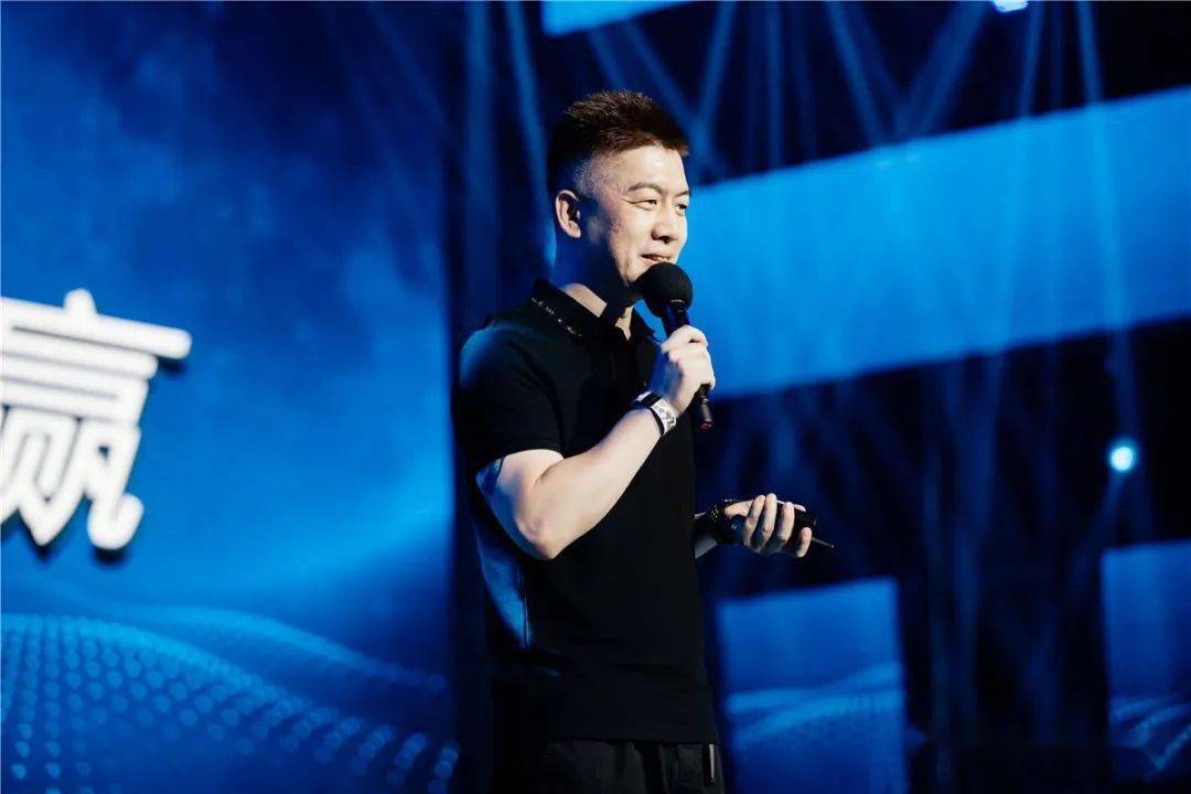 总策划总导演幕后工作团队现场灯光秀【总策划】王春森【总导演】王兵