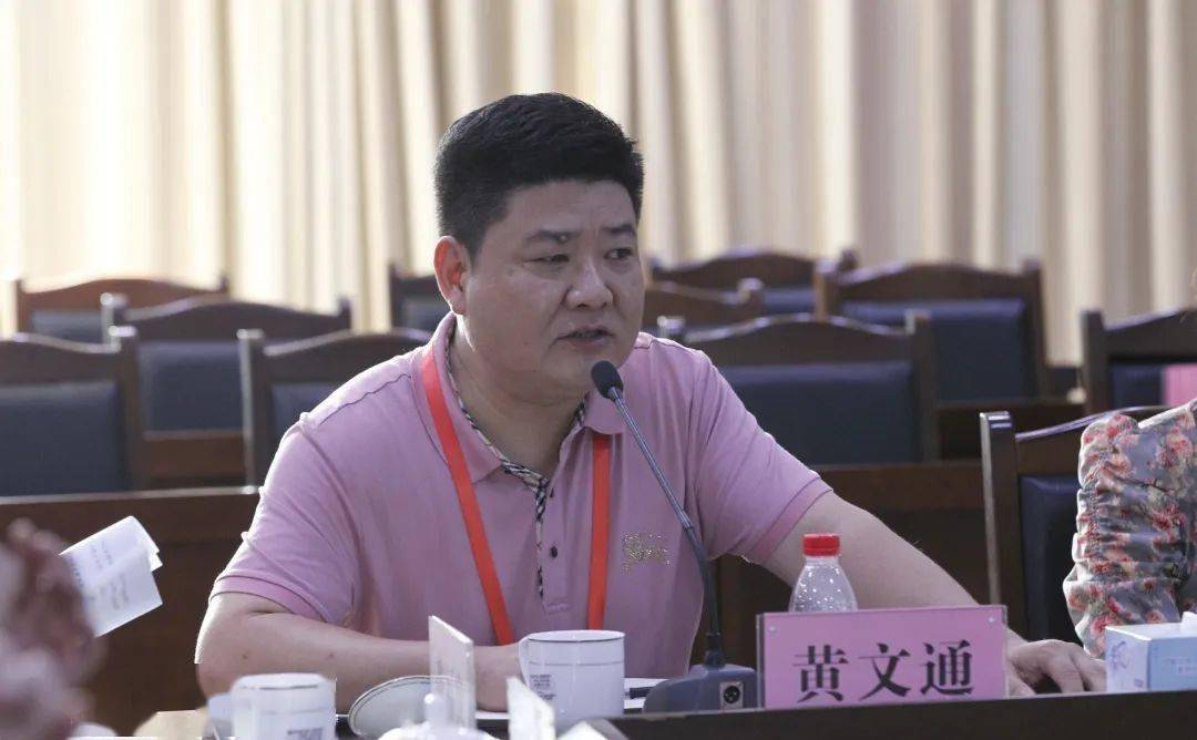 义蓬街道人大工委组织代表视察垃圾分类工作