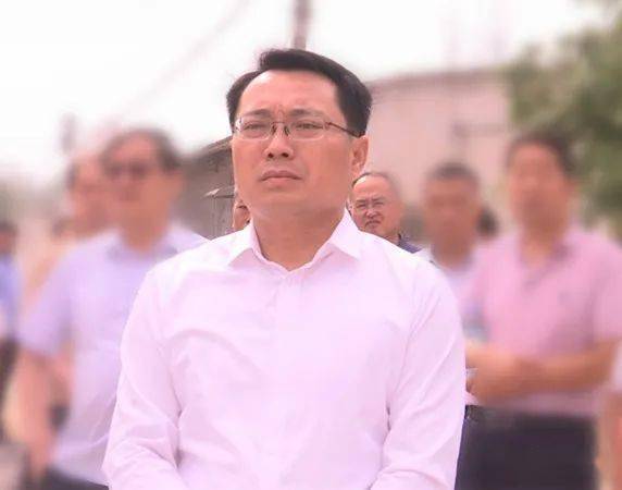 7月28日,市委副书记邸义,副市长刘玉华带领全市农村人居环境整治暨