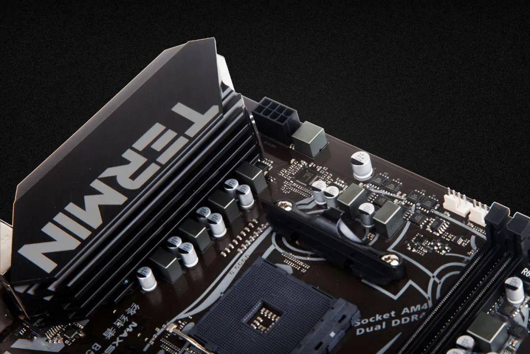 物超所值铭瑄终结者b550带你体验疾速pcie40