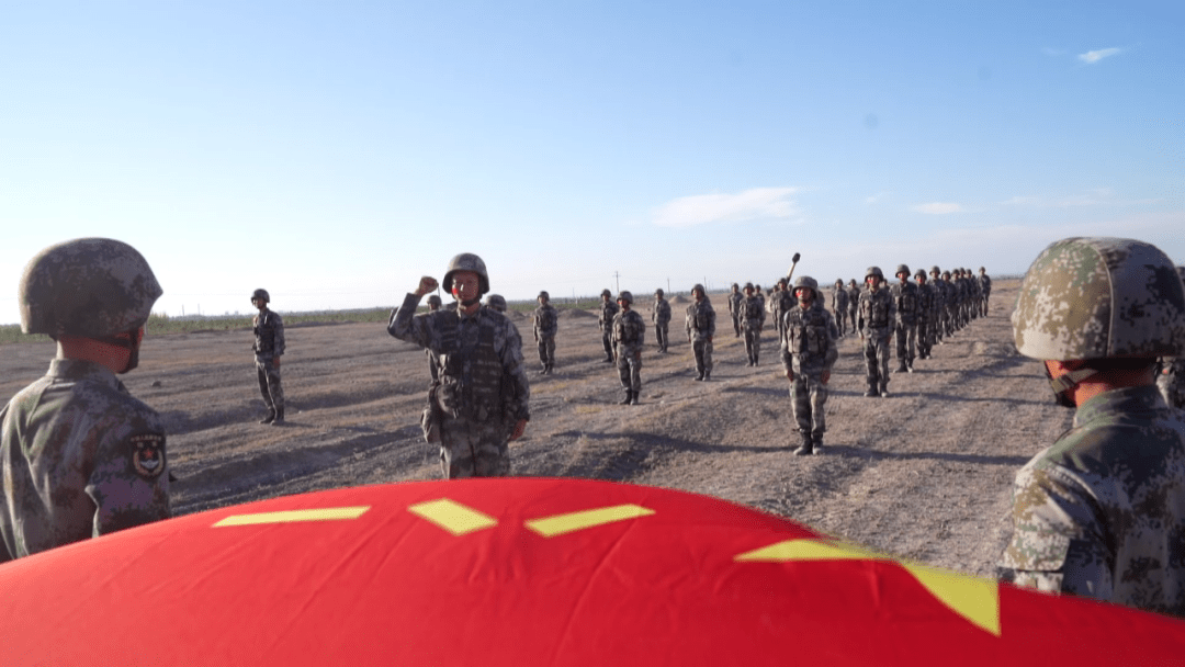 八一建军节感谢军人的执着坚守