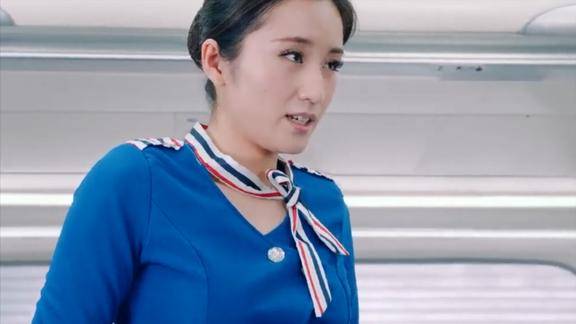 后备空姐这个空姐太逗她唱一首小星星不料都是二人转味