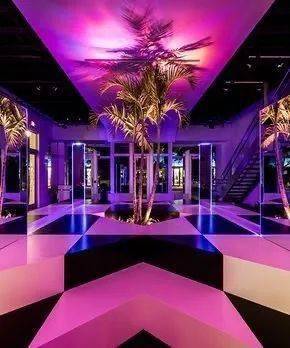 玩耍嚯酒吧mosh club地址:南京西路1398号上海玫瑰园b1-1层电话:60