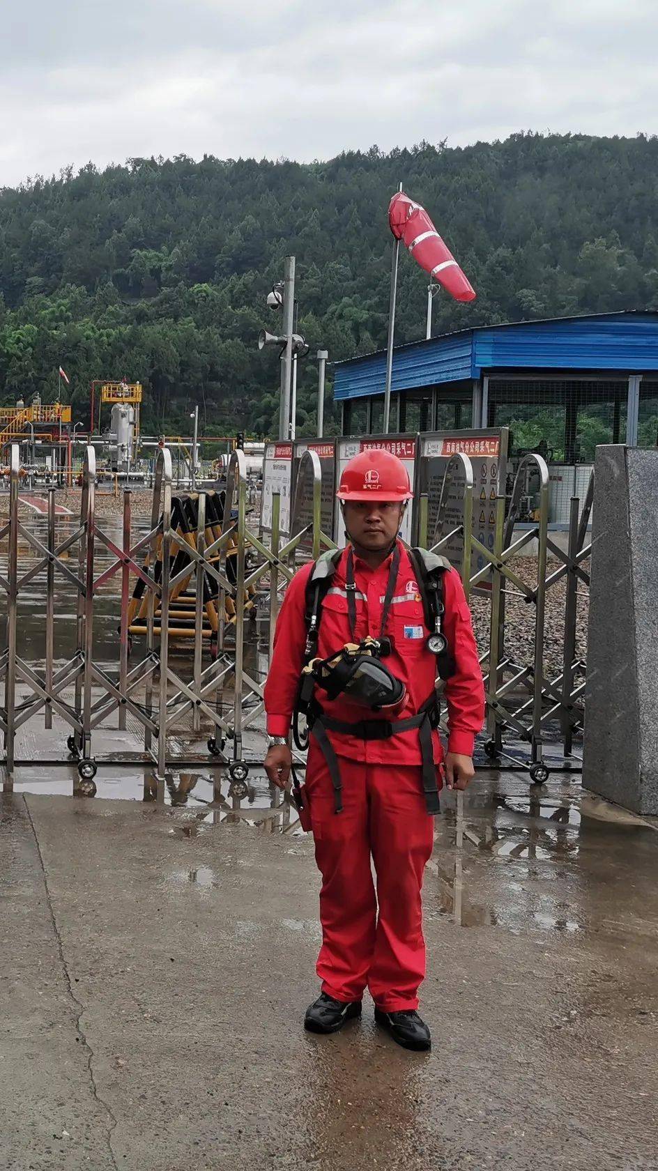 李同才,42岁,曾服役于新疆伊宁市巴彦岱武警866