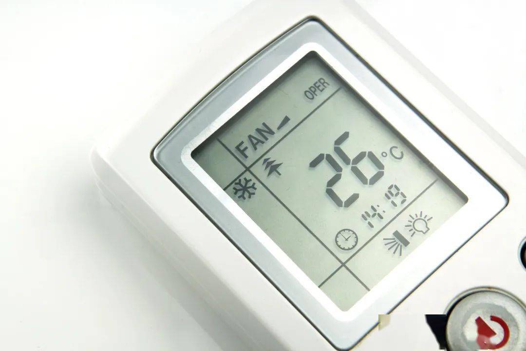 "夏天空调开几度?研究:女生说了算