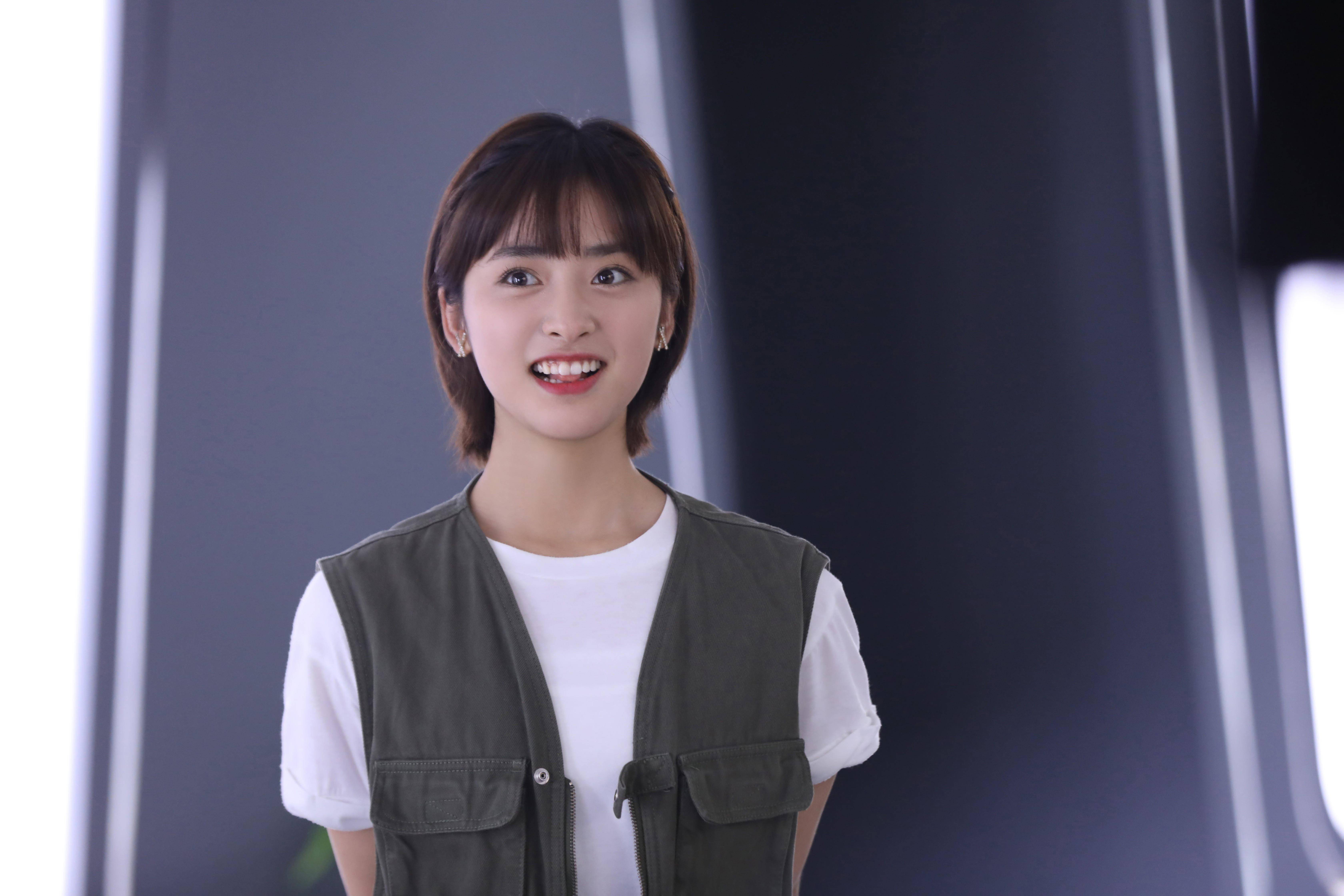 我好喜欢你甜蜜撒糖今日开播沈月化身设计新秀演绎元气少女心