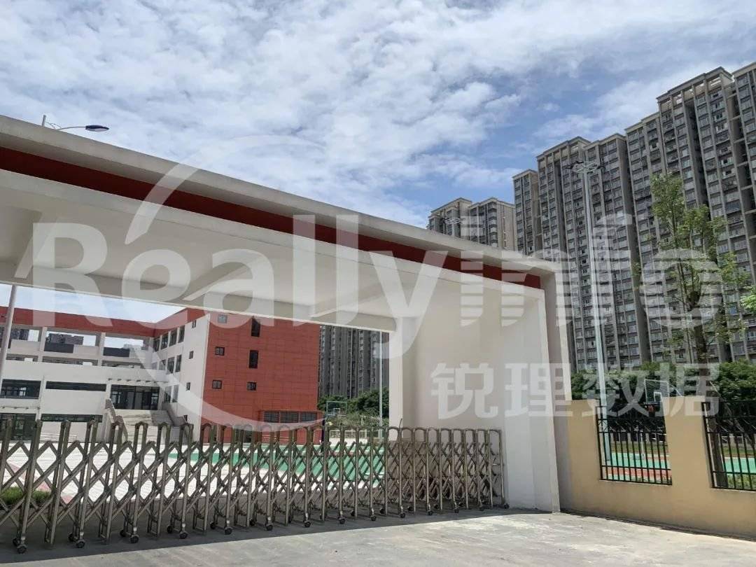 (龙吟路小学)(郫都四中)商业丰富除了上文提到的梓潼宫站tod项目,宗地