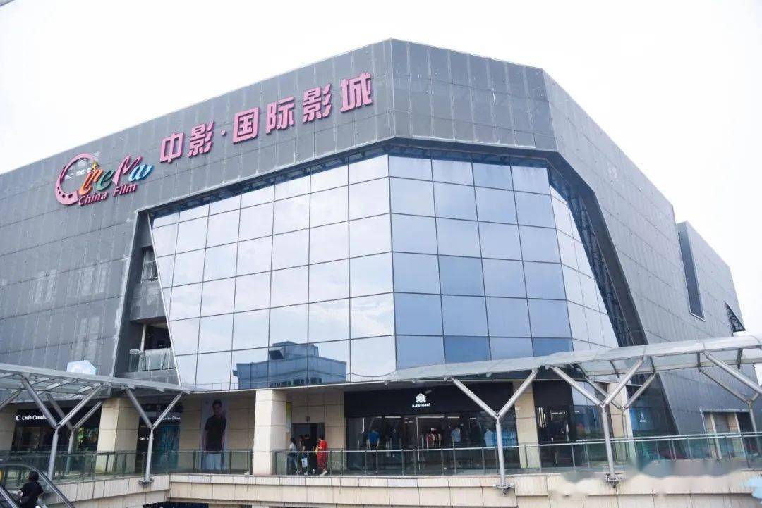 炎炎夏日,正是清凉观影之时,电影院重新向我们敞开大门