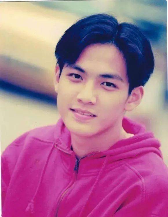 在80年代才知道这些男明星有多man去看看哪位才是心中的男神