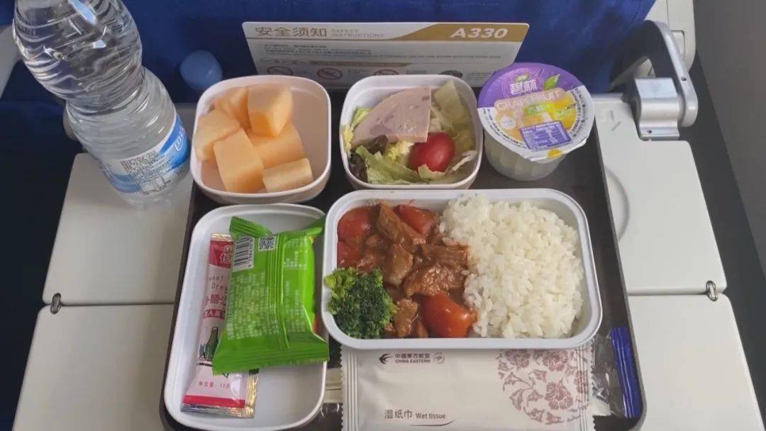 飞机餐回来了!多家航空公司恢复正餐热食供应_航班