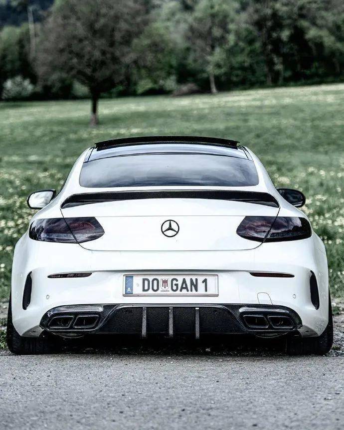 梅赛德斯奔驰c63scoupe