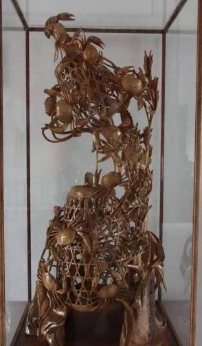 技惊天下的潮州木雕虾蟹篓你知道它代表的寓意吗