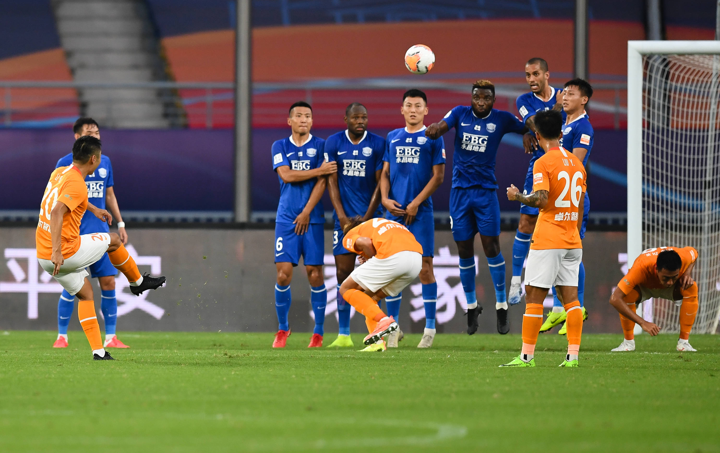 足球——中超:武汉卓尔对阵石家庄永昌_手机搜狐网