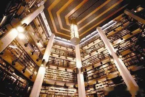 多伦多公立图书馆(加拿大, 安大略省)现在的多伦多公立图书馆已经有99