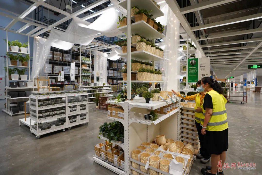 宜家青岛商场公关工作人员告诉记者,8月8日的活动为内部小规模试运营