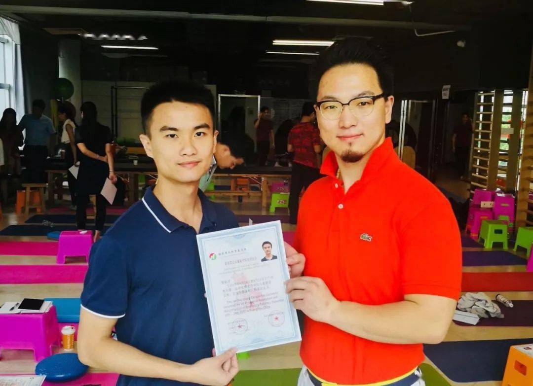 深圳龙脊康医师部主任黄耿沛简介