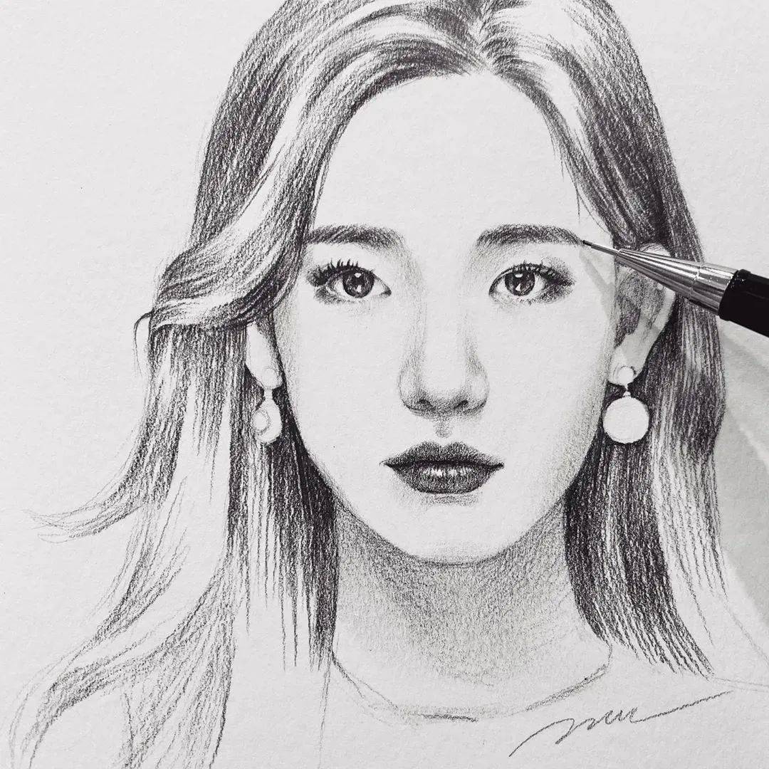 黑白素描很有情绪感染力的一组速写