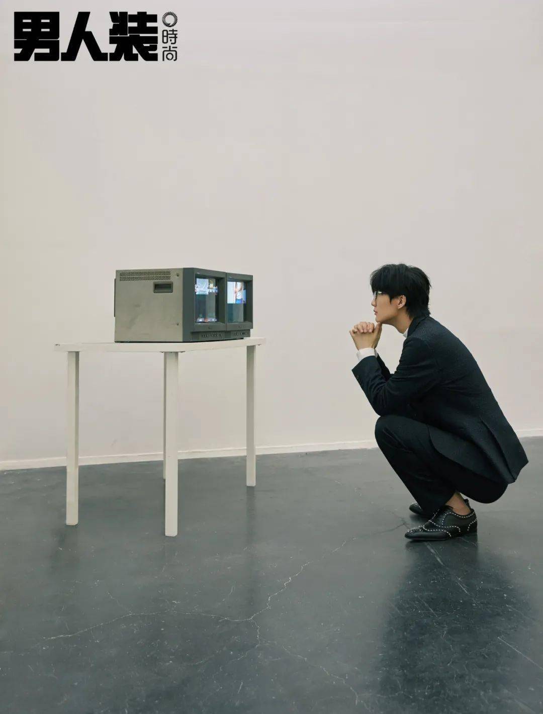 不爱拍杂志的许嵩,首次登上《男人装》