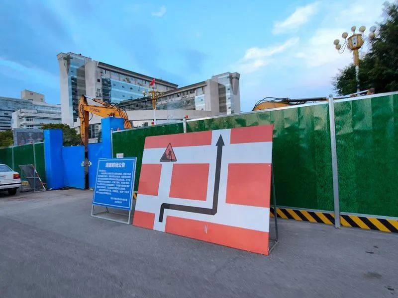 南充顺庆区清风北路全段 万年东路西段全封闭施工!_朋友