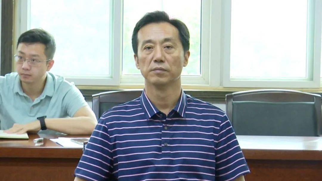 郭志泉指出,高铁建设即将拉开帷幕,这对钟祥旅游产业,物流交通,企业