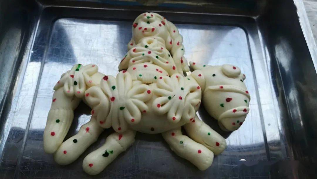 伊旗街上有位捏面人谁认识手艺真牛