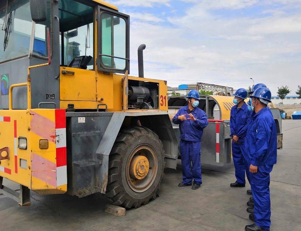 基层动态用心浇灌阳极拖车业务成长记嘉峪关运输作业区车户焦玉东