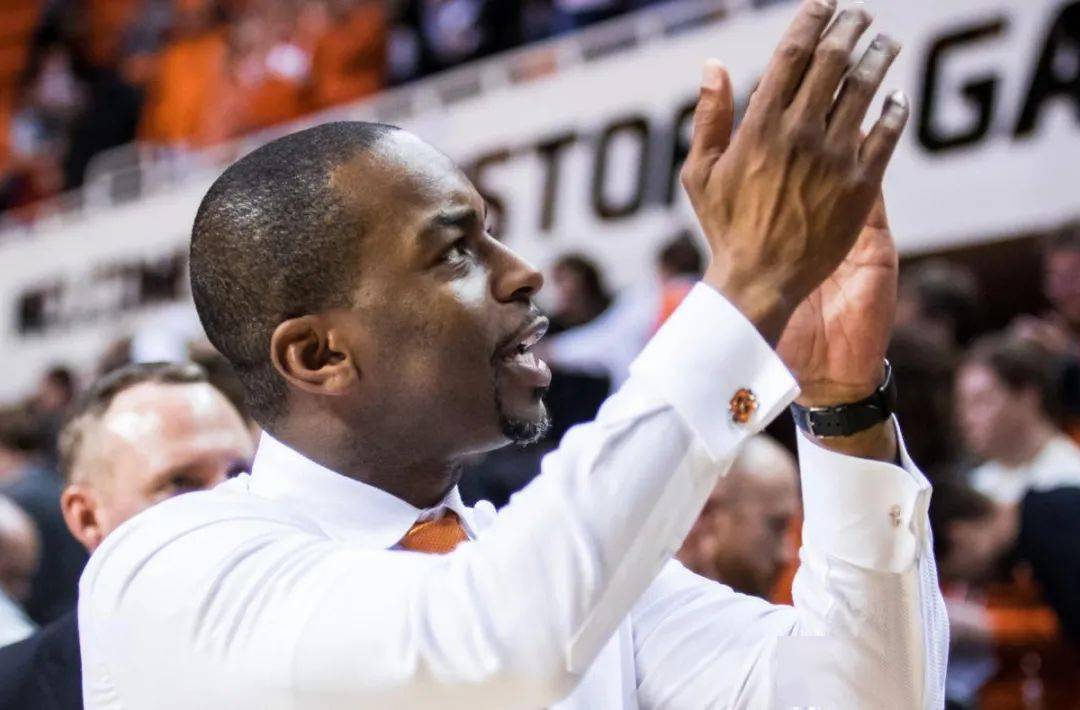 凯德-坎宁安 (cade cunningham)