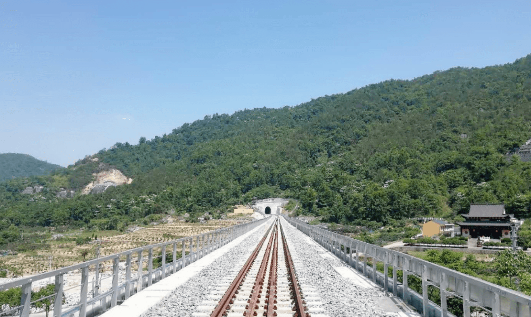 历史一刻∣乐清湾铁路全线开通