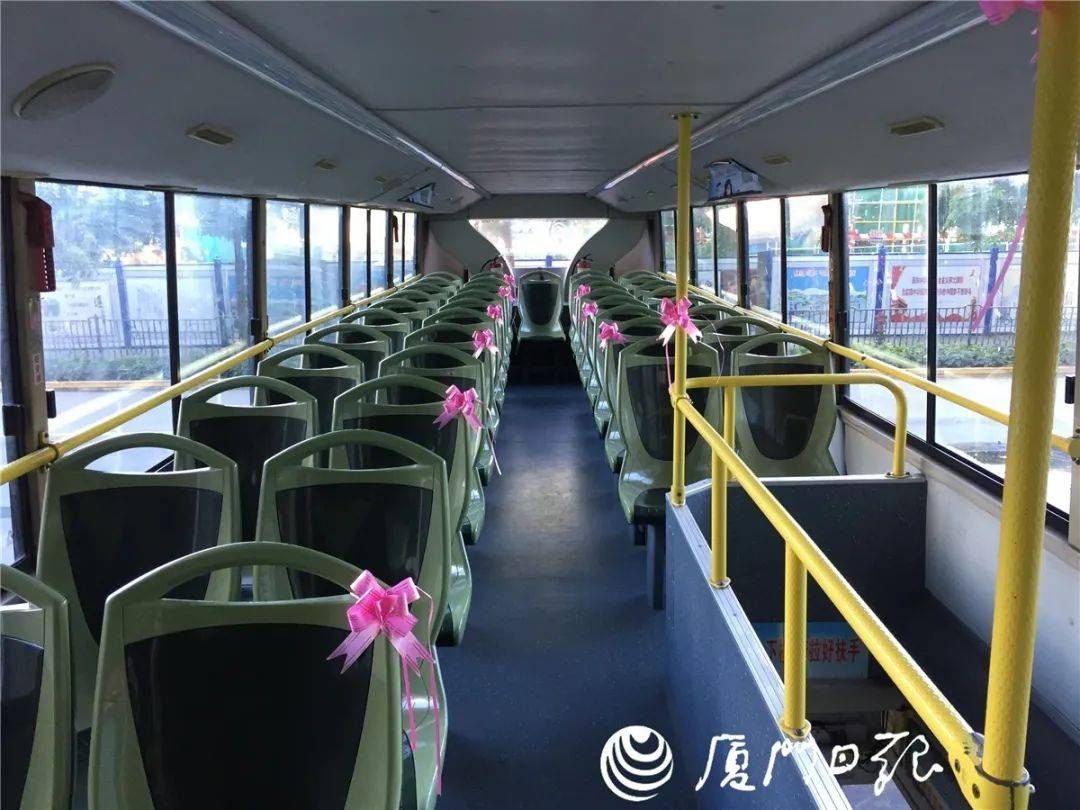 再见双层巴士厦门又一波公交车退役乘客依依不舍为什么要撤