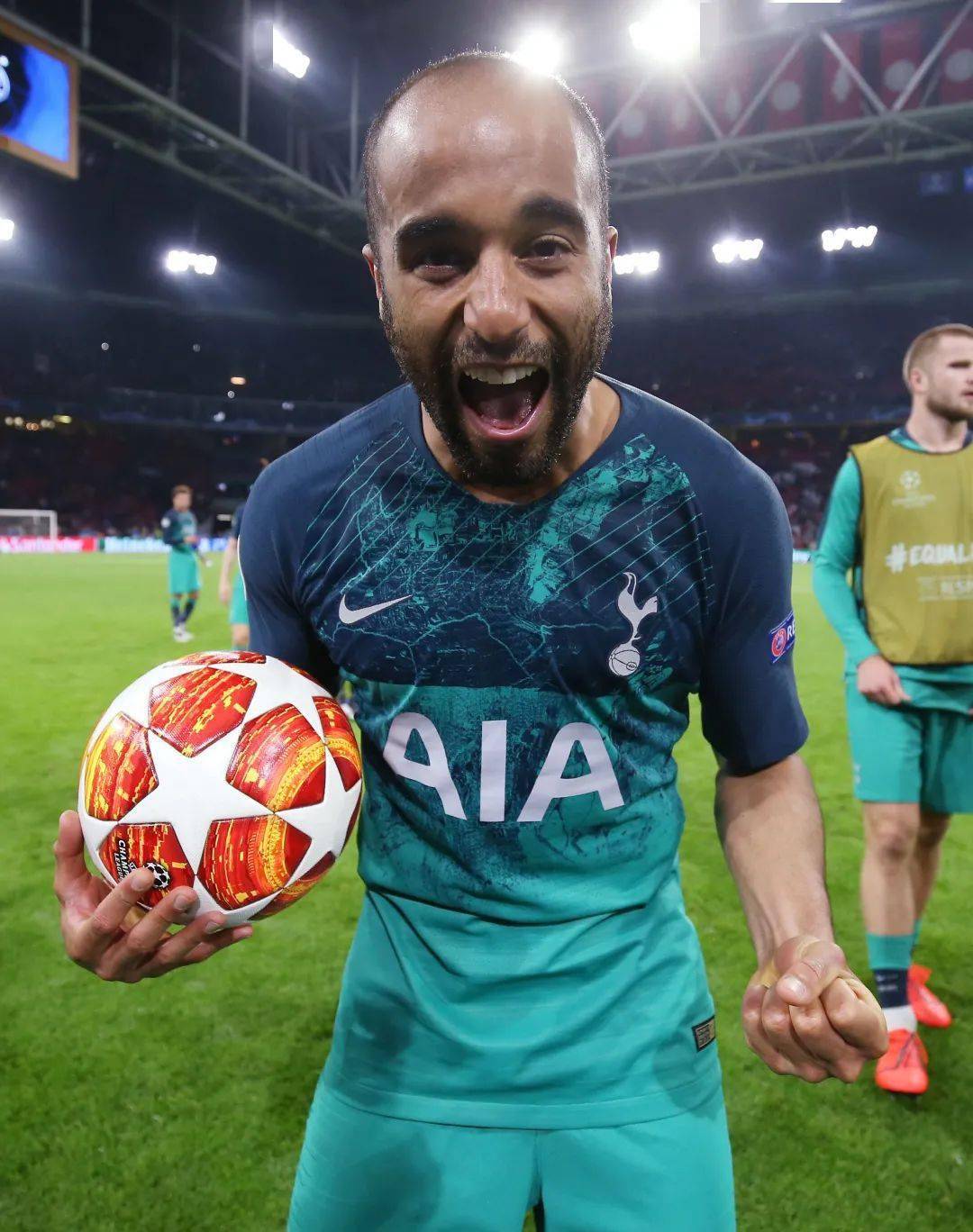 我们永远的奇迹者小卢卡斯生日快乐