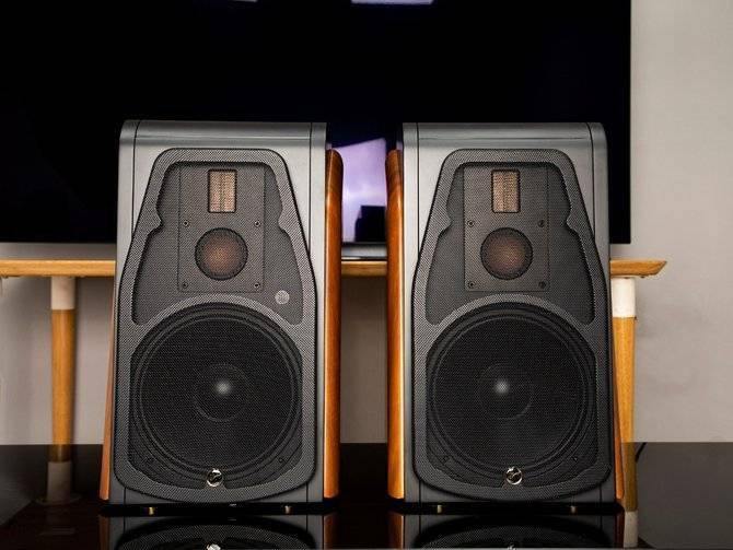 出众三分频惠威m500有源hifi客厅音箱评测