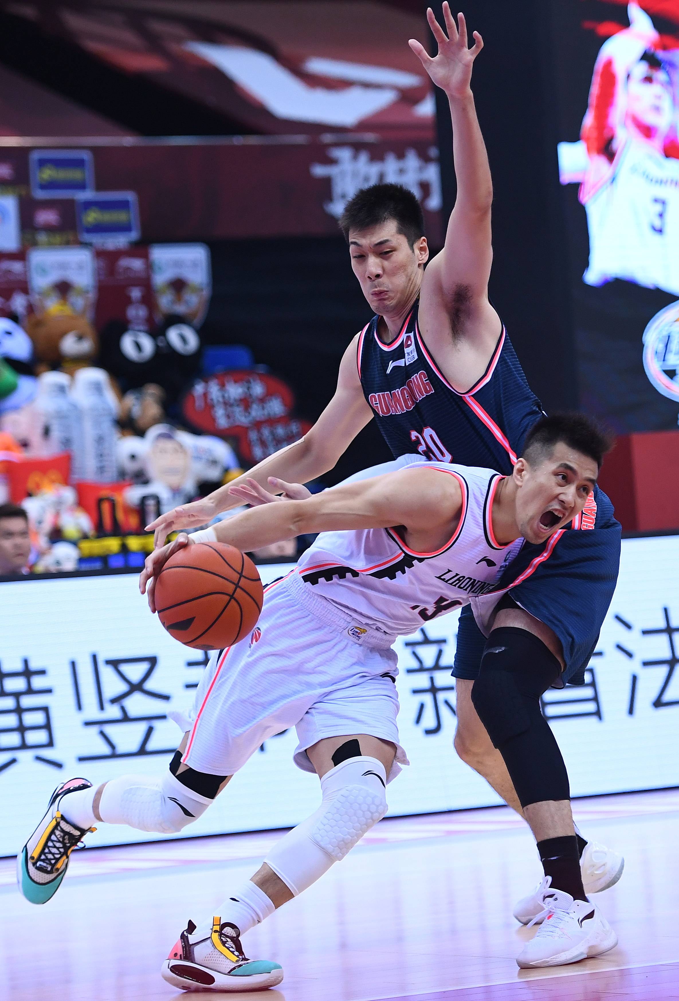 在山东青岛举行的2019-2020赛季中国男子篮球职业联赛(cba)总决赛第二