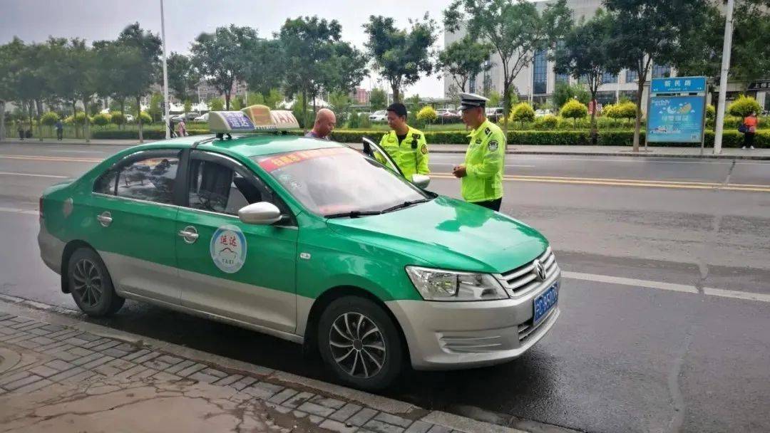 文明不文明榜上见吴忠出租车红黑榜管理有方