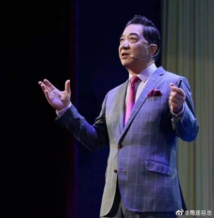 “局座召忠”改名，“战忽局”挂牌_张召忠